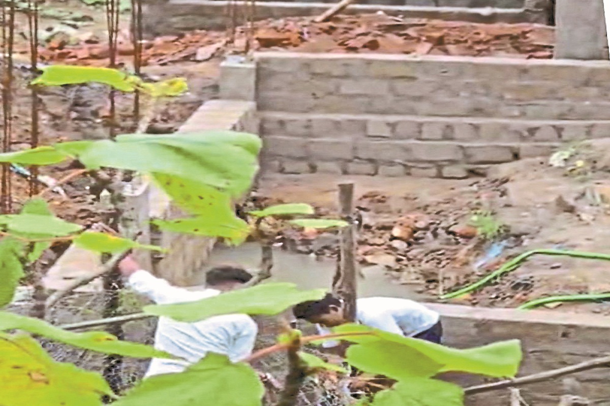 CG News: कीमती जमीन पर अवैध कब्जा करने का सिलसिला जारी, प्रशासन बना तमाशबीन