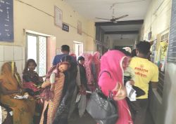अस्पताल में आउटडोर 600 के पार, चिकित्सकों की दरकार - image