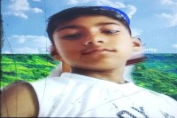 गड्ढे में डूबा 13 साल का मासूम, मचा कोहराम, गांव वालों में रोष, प्रशासन ने मदद का दिया आश्वासन फोटो सोर्स : Patrika