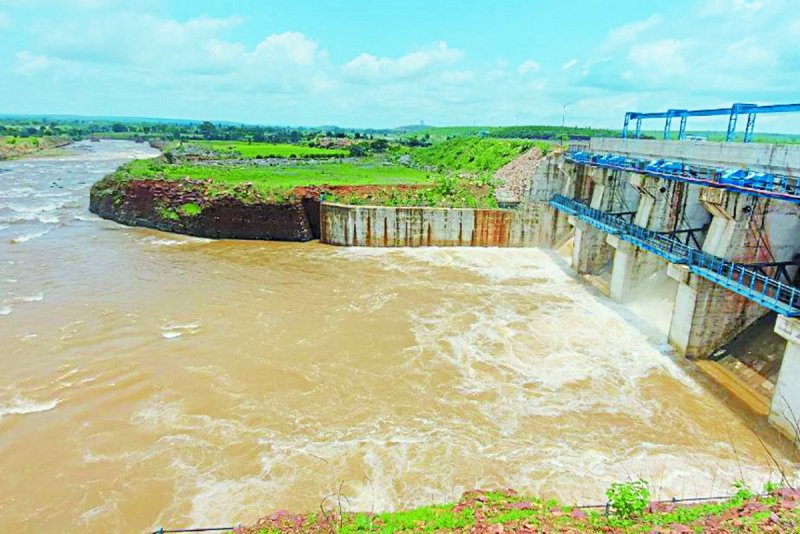 इंच बारिश, बांध के खोले गेट