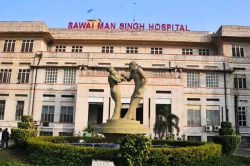 खुशखबरी: राजस्थान के SMS अस्पताल में अब दूसरे राज्यों के मरीजों को भी मिलेगा
‘फ्री’ इलाज, इंटरस्टेट पोर्टेबिलिटी सुविधा शुरू - image