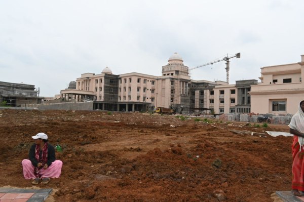  छत्तीसगढ़ विधानसभा की नई बिल्डिंग तैयारम,  1 नवंबर को होगा उद्घाटन, देखें तस्वीरें 
