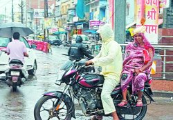 9 घंटे की लगातार बारिश से पानी-पानी हुआ दमोह जिला - image