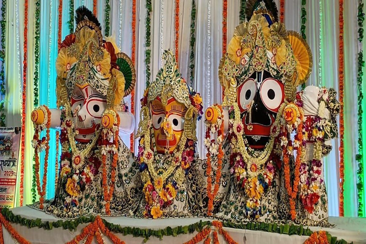 श्रद्धा भक्ति के साथ शहर में निकली भगवान जगन्नाथ की रथयात्रा Lord Jagannath's Rath Yatra took place in the city with great devotion