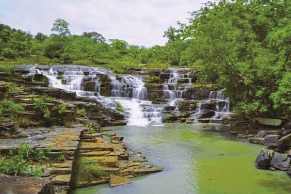 CG Tourism Place: मानसून के साथ लौटा प्राकृतिक झरनों का सौंदर्य, तस्वीरें मोह लेंगी मन… आप भी जरूर जाए घूमने