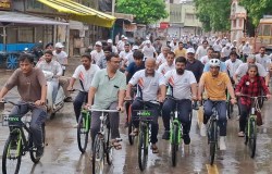 हरेक शहर को साइकिल रैली को आंदोलन का रूप देना चाहिए : मांडविया - image