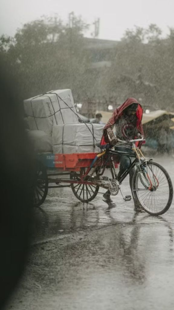 Rain Alert: अगले 5 दिन तक भारी बारिश का अलर्ट! जानिए IMD का ताजा अपडेट
