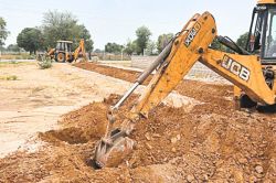 Jaipur News: JDA ने 2 अवैध कॉलोनियों पर चलाया बुलडोजर, 5 बीघा कृषि भूमि पर अवैध
तरीके से बसाई जा रही थी कॉलोनी - image