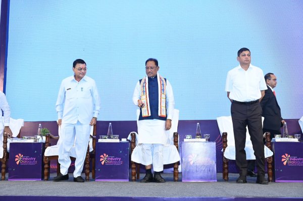 छत्तीसगढ़ इंडस्ट्री डायलॉग -2 में CM साय हुए शामिल, डिजिटल नवाचारों का किया शुभारंभ, देखें Photo...