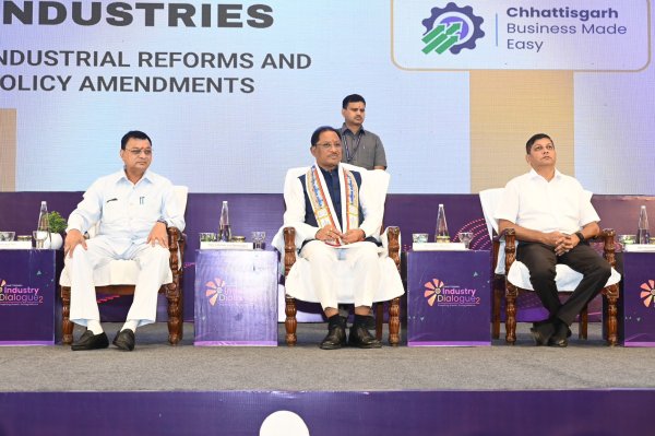 छत्तीसगढ़ इंडस्ट्री डायलॉग -2 में CM साय हुए शामिल, डिजिटल नवाचारों का किया शुभारंभ, देखें Photo...