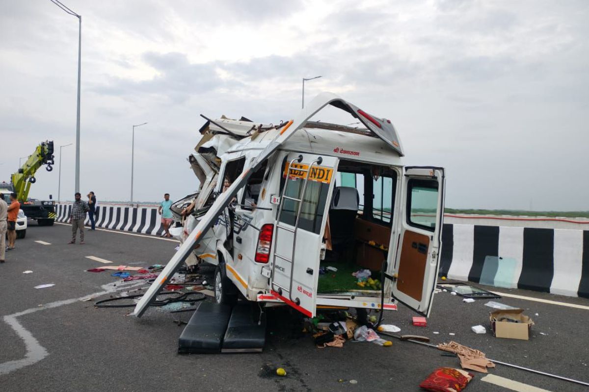 Speeding Turns Fatal: 4 Dead, 10 Injured on Delhi-Mumbai Expressway in Kota