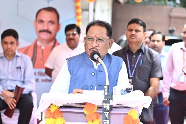 CG News: CM साय ने मैदानी स्वास्थ्य अमले के लिए 151 नए वाहनों को दिखाई हरी झंडी, कही ये बात, देखें तस्वीरें