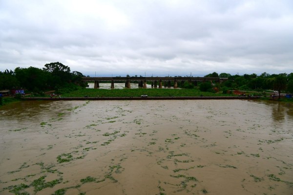 हल्की से मध्यम वर्षा की संभावना (फोटो सोर्स- unsplash)