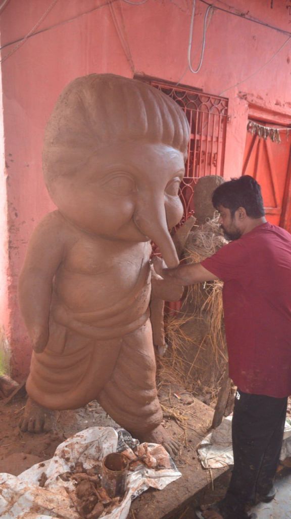 Ganesh Chaturthi 2025: छत्तीसगढ़ में गणेश प्रतिमा का निर्माण शुरू...