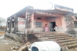 Chittorgarh : अब तो सबक लो सरकार बच्चों के सिर पर मंडराती मौत, 174 स्कूल भवन
जर्जर - image