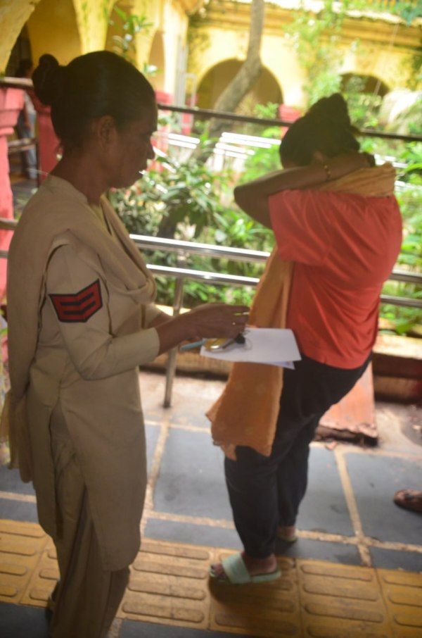 सख्त ड्रेस कोड का कहर! ज्वेलरी, घड़ी, जूते उतरवाए(photo-patrika)