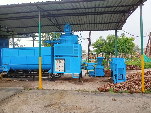 ग्राउंड पर इकाई वेस्ट टू कंपोस्ट सयंत्र भी बंद