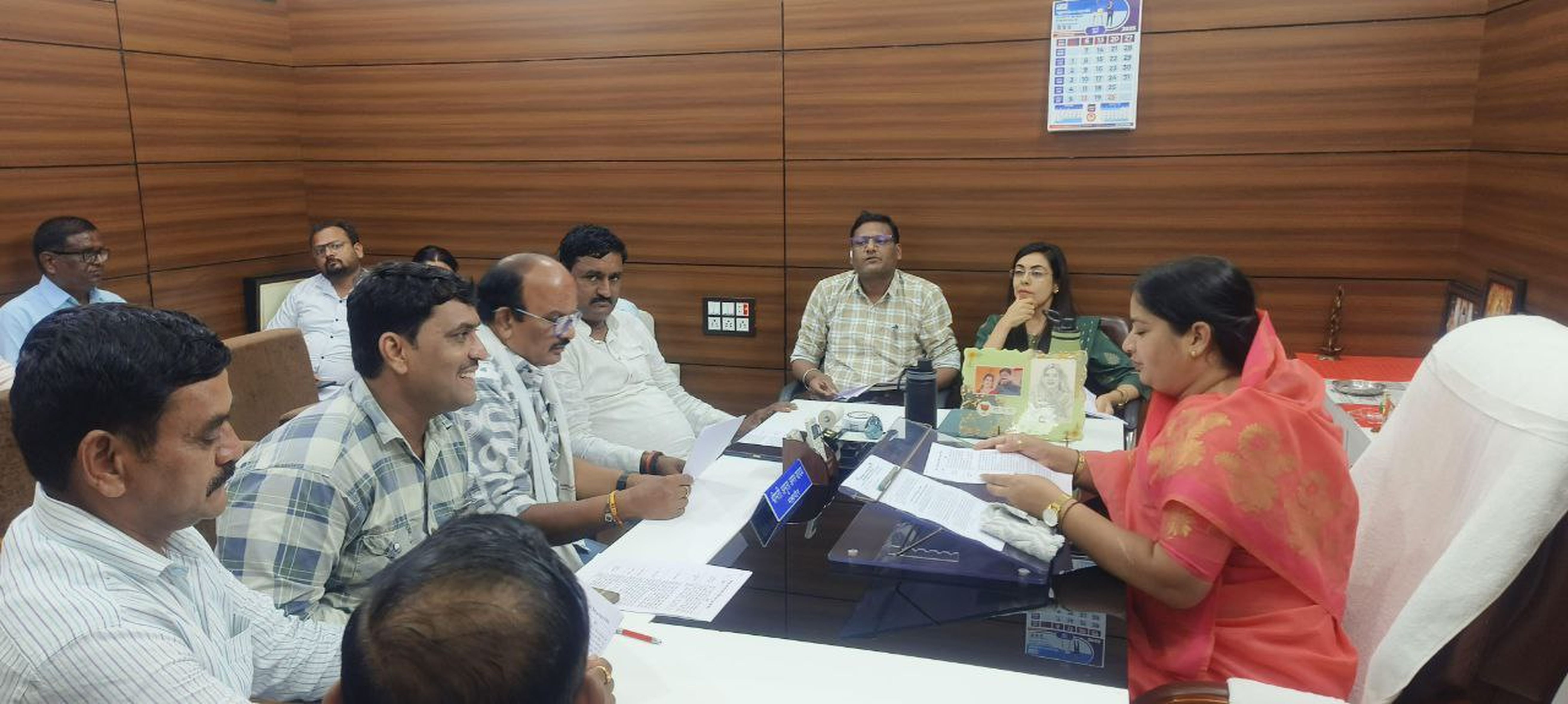 एमआईसी : नियमित कर्मचारियों के वेतन में 13 % की वृद्धि, सफाई सेवकों के मानदेय
में 5 % की बढ़ोतरी