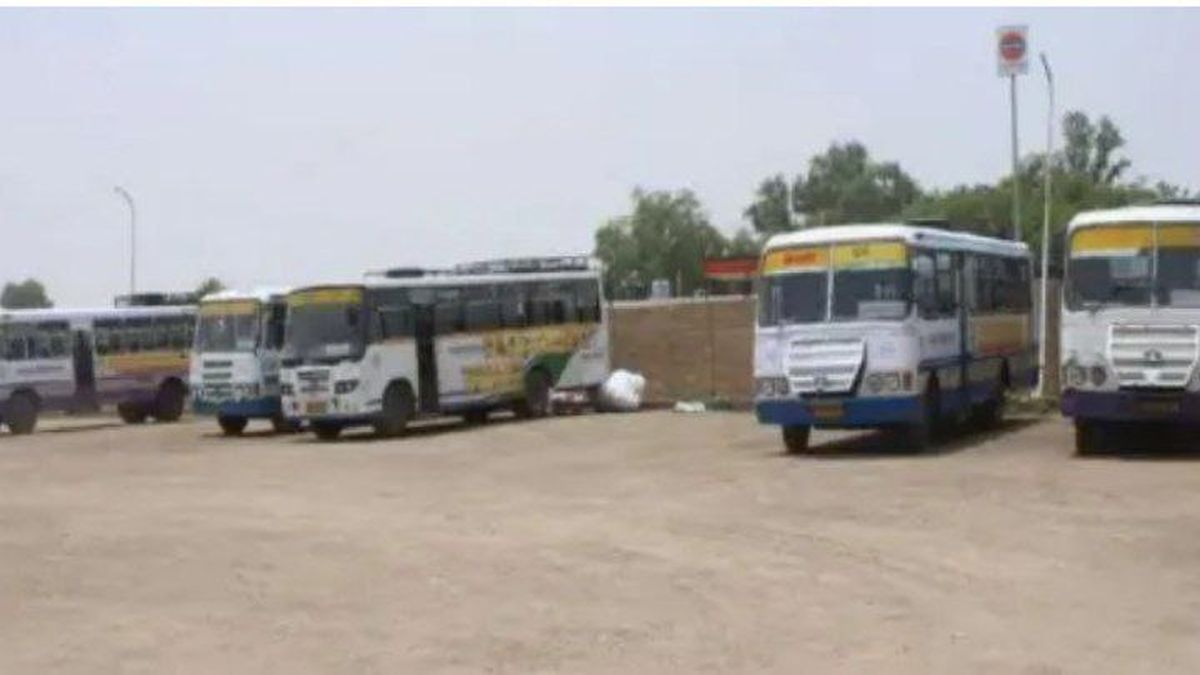 हर दिन चलती 30 बसें, लेकिन रोडवेज के पास नहीं अपना बस स्टैंड