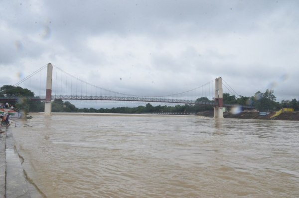 रायपुर में लगातार बारिश से खारून नदी लबालब, महादेव घाट पर बढ़ा जलस्तर... Photo