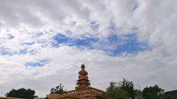 बादलों की घेराबंदी, उमस ने किया बेहाल… बारिश को लेकर बना रहा इंतजार - image
