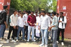 शिक्षा मंत्री के पाठ्यक्रम बदलाव के बयान का एनएसयूआई ने किया विरोध - image