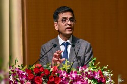 सरकारी बंगला खाली नहीं कर रहे एक्स चीफ जस्टिस चंद्रचूड़, सर्वोच्च न्यायालय ने
केंद्र को लिखा पत्र - image