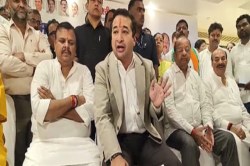 भाजपा नेता ने राज ठाकरे को दी चुनौती, कहा – हम हिंदुओं के चौकीदार, कोई हिंदू
समाज का कुछ नहीं बिगाड़ सकता - image