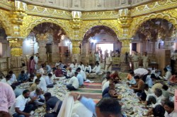 सांवरिया सेठ का भंडार खुला… पहले दिन की राशि सात करोड़ पार, भेंट में पिस्टल और
बुलेट भी, देखें वीडियो - image