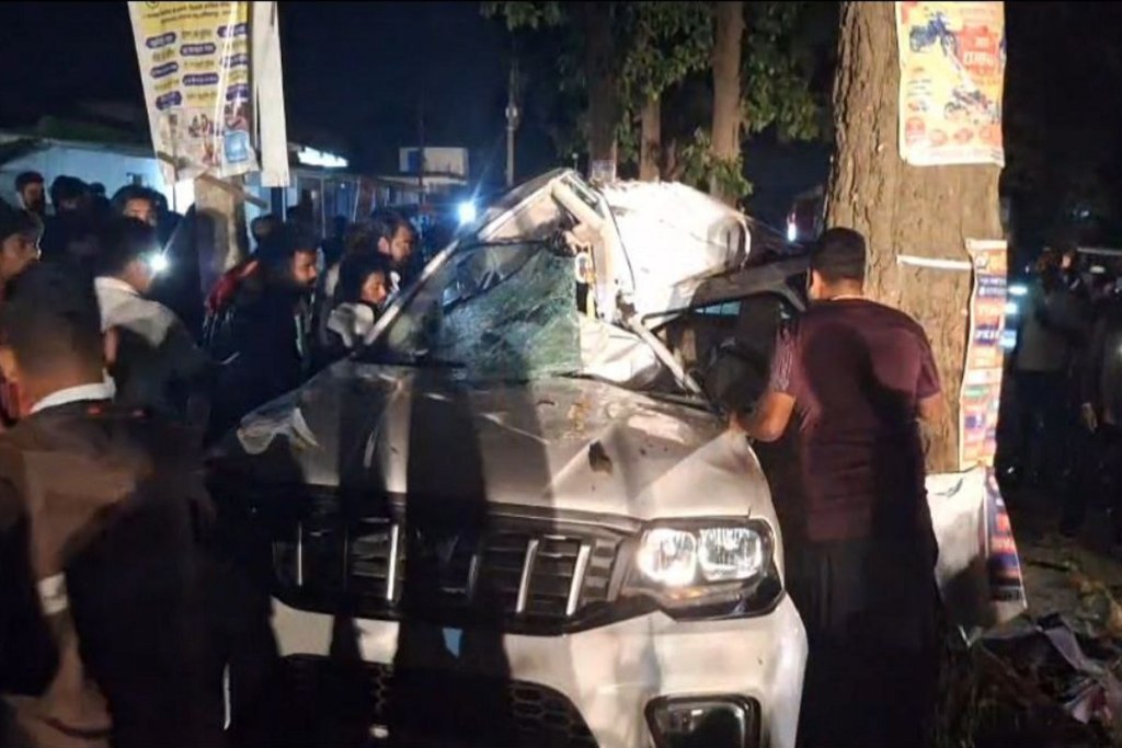 Huge road accident