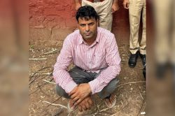 राजस्थान: सरपंच पर लगा नाबालिग बच्ची से गैंगरेप करने का आरोप, पुलिस को देखकर
खेतों की तरफ भागा - image