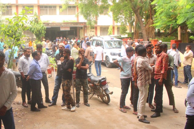 Ajmer Chiken Shop Dispute