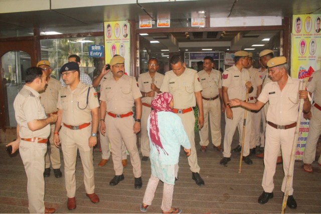 Ajmer Chiken Shop Dispute