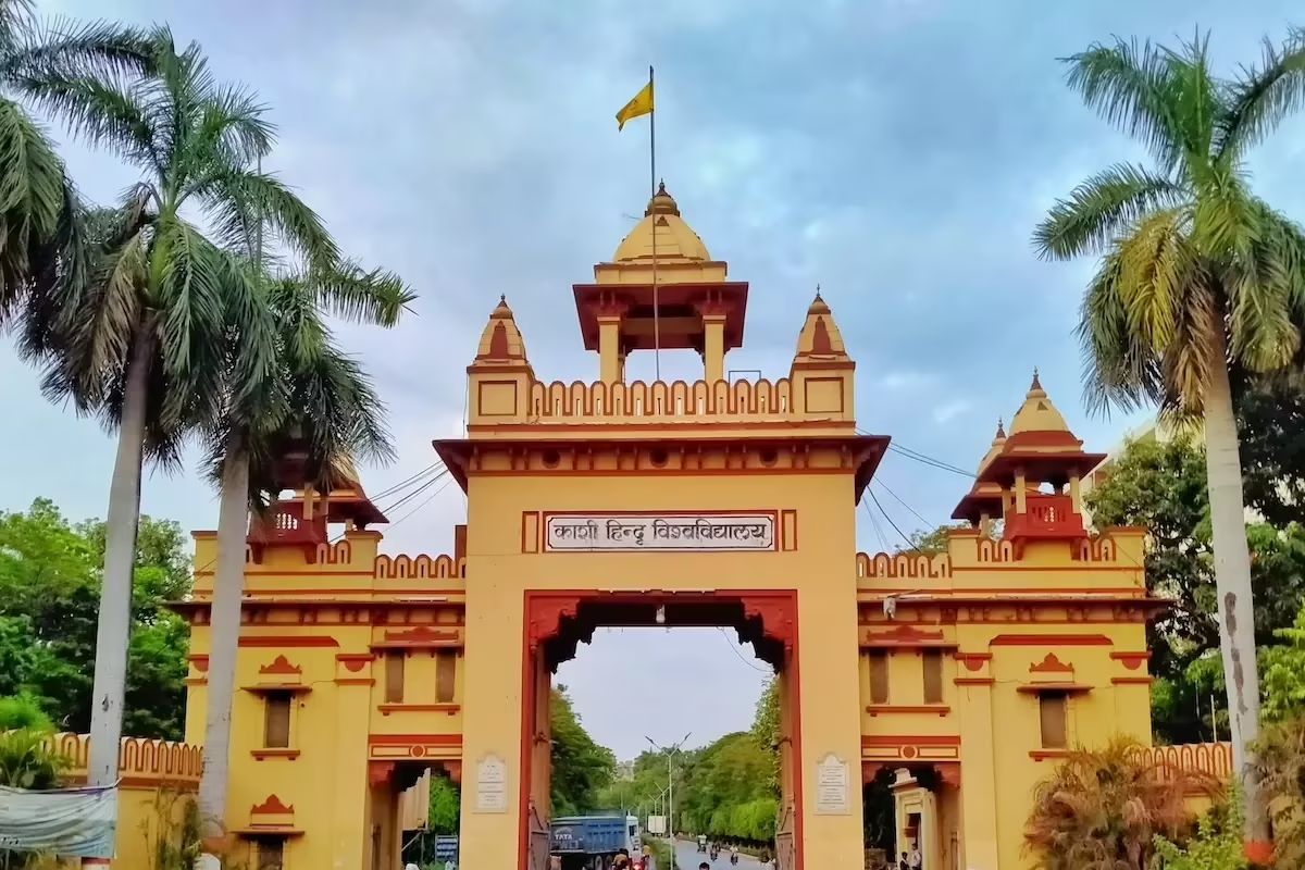 बीएचयूः भेदभाव और उत्पीड़न के तीन मामलों पर महिला आयोग सख्त, अधिकारी किए तलब