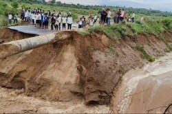 Rajasthan Rain: उद्घाटन से पहले ही बारिश में बह गई बाघोली-जहाज सड़क, बना 35 फीट
गहरा गड्ढा; देखें VIDEO - image