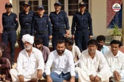 Jaisalmer: पुलिस पर पथराव मामले में बड़ा एक्शन, मुख्य साजिशकर्ता सहित 23 आरोपी
गिरफ्तार - image