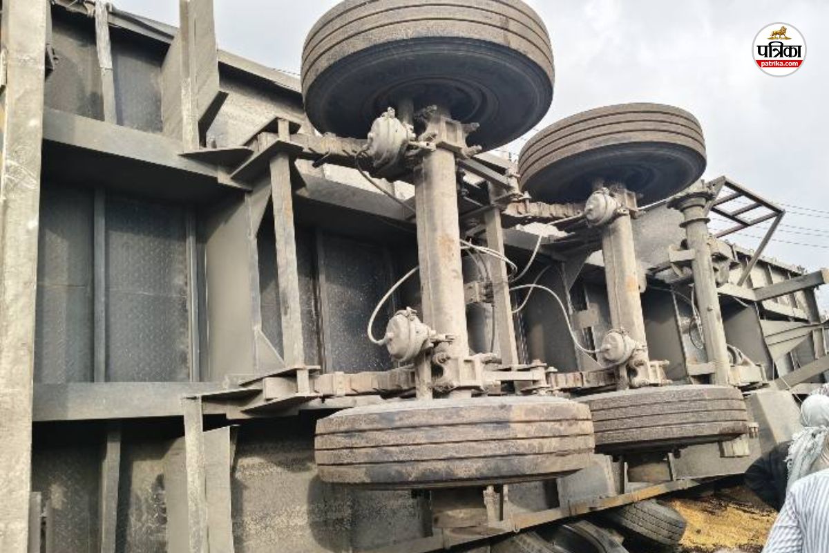 Bharatpur Tragic Accident Mechanic was changing spring of trolley and truck overturned death