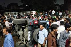 100 की स्पीड से दौड़ रही एसयूवी पांच वाहनों को टक्कर मार पलटी, सड़क हादसे में एक
की मौत - image