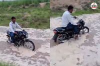 Bike-driven-in-Gambhir-river