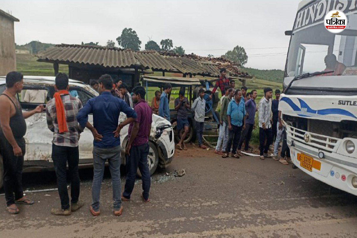 Bus accident: चलती बस में ड्राइवर को आ गई मिर्गी, कई वाहनों को लिया चपेट में,
बाल-बाल बचे यात्री, एक ने दबाया ब्रेक