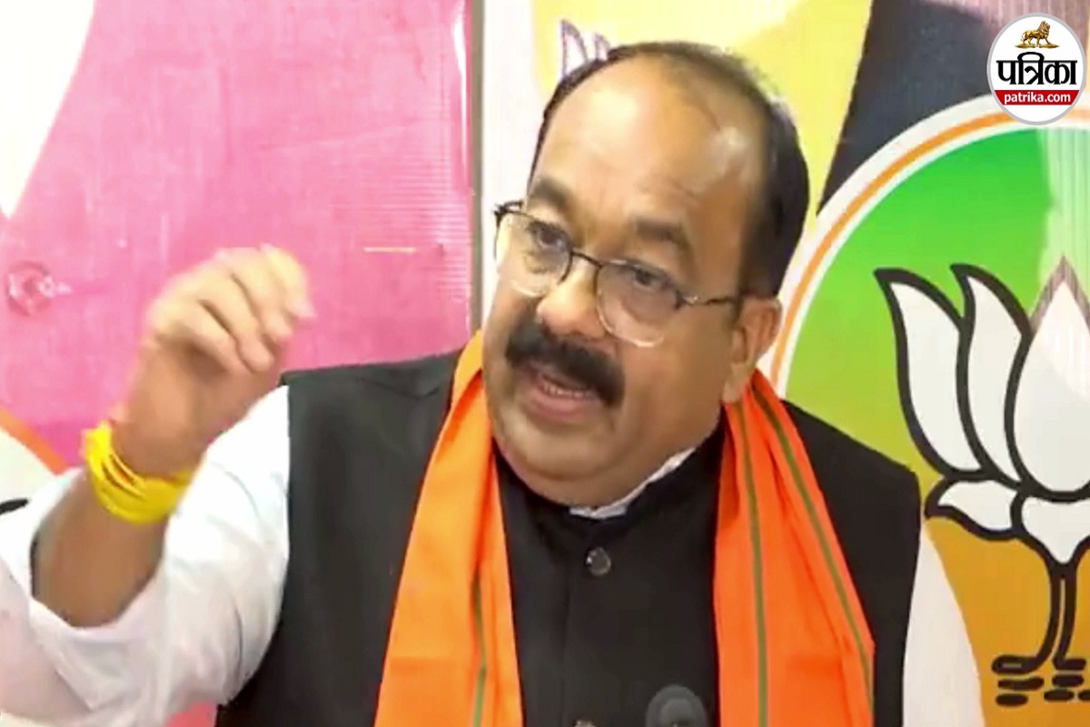Raipur: डिप्टी सीएम साव बोले- भूपेश बघेल के दबाव में भ्रष्टाचार को छुपाने
कांग्रेस ने की आर्थिक नाकेबंदी