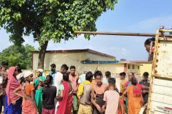 Child labor: 30 स्कूली बच्चों को वाहनों में भरकर ले जा रहे थे लगवाने रोपा,
रास्ते में ऑफिसरों ने दी दबिश, फिर… - image