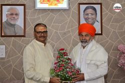 लखनऊ में किसान नेता राकेश टिकैत और डिप्टी सीएम बृजेश पाठक की मुलाकात…क्या हैं
मायने? - image