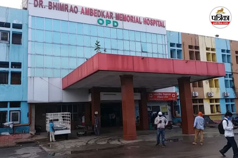 मेकाहारा के डॉक्टर अतिन कुंडु पर कार्रवाई तय (Photo source- Patrika)