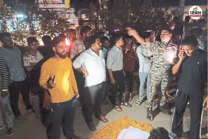 नो-एंट्री में घुसे तेज रफ्तार ट्रक (फोटो सोर्स- पत्रिका)