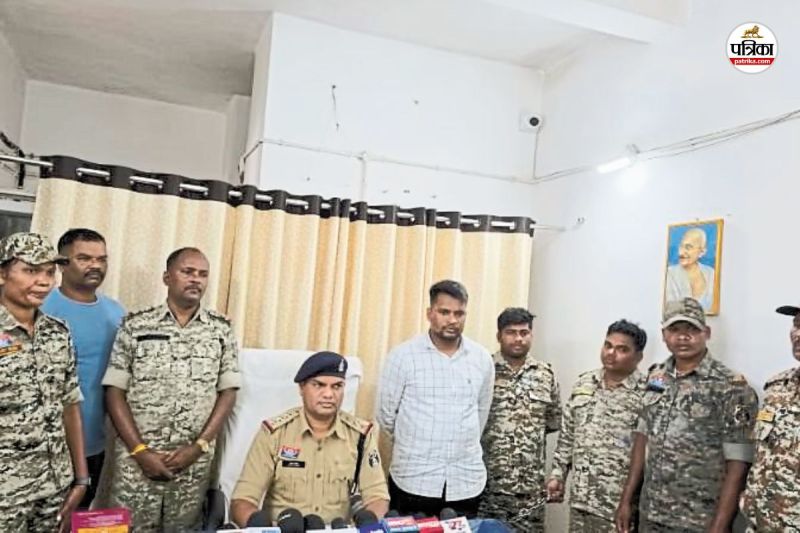 करोड़ों की ठगी करने वाला आरोपी गिरफ्तार (फोटो सोर्स- पत्रिका)