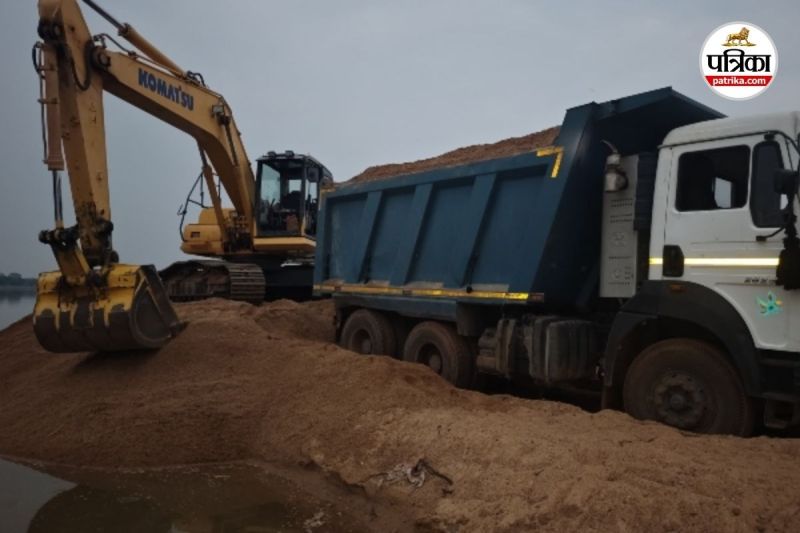 अवैध खनन पर कसा शिकंजा (Photo source- Patrika)