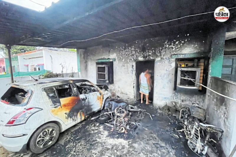युवक ने पड़ोसी के घर में लगाई आग (फोटो सोर्स- पत्रिका)