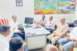 CG Railway Station: सज रहा रायपुर रेलवे स्टेशन, 16 एस्केलेटर, 42 लिफ्ट सहित
मिलेगी कई सुविधाएं, जानें - image