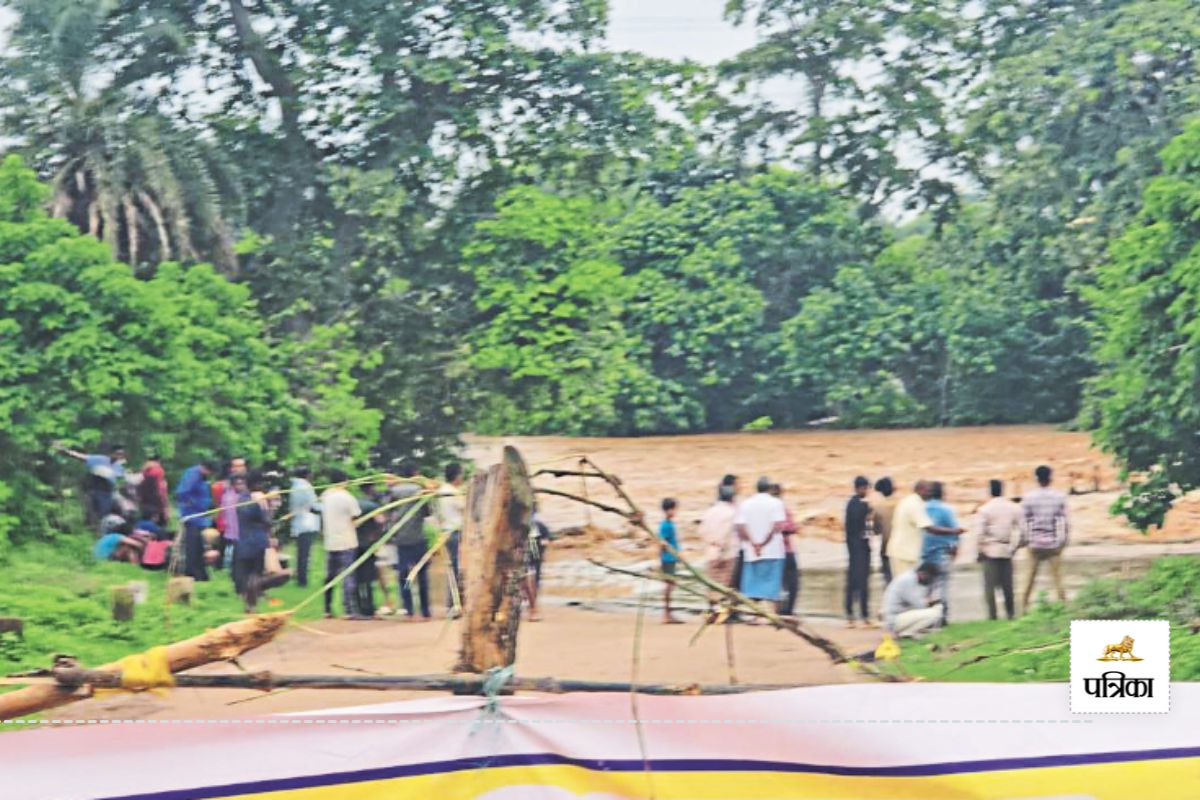 चोरहा नाले में बहे युवक की तलाश जारी, बाढ़ में फंसे तीन लोगों को SDRF ने बचाया...(photo-patrika)